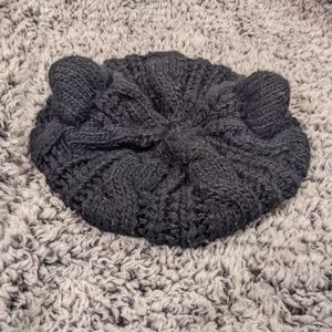 Black chunky knit cat ear beret/hat
